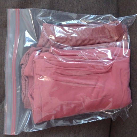 3pc bundle with earrings - Picture 12 of 12